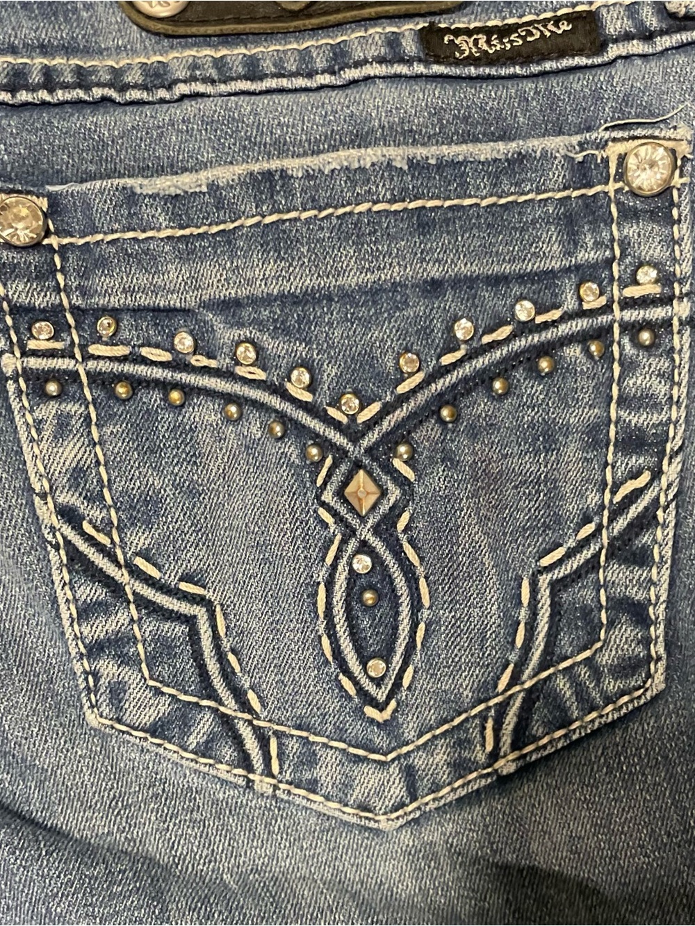 Miss Me Bootcut Jeans Size 29 Y2K Rhinestone Pocket Stretch Denim Western - Picture 10 of 10